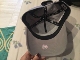 Gorra New Era Gris
