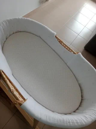 Moisés Cuna Mecedora Mimbre