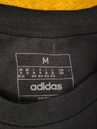 Camiseta Adidas Negra **Nueva, Etiqueta**