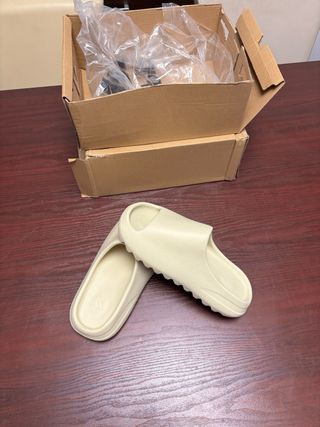 Yeezy Slide Beige Talla 40
