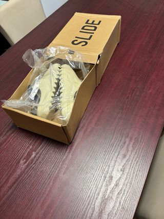 Yeezy Slide Beige Talla 40