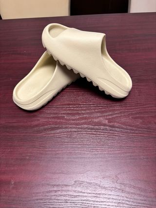 Yeezy Slide Beige Talla 40