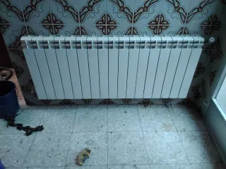 Radiador de casa metal como nuevo