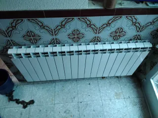 Radiador de casa metal como nuevo