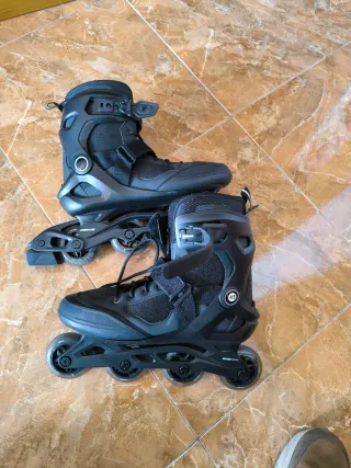 Patines en línea negros