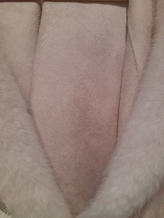 Chaquetón pelo blanco muy elegante