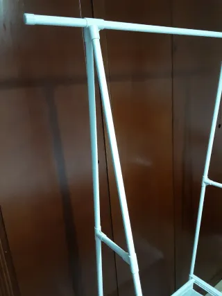 Burro o perchero Blanco Cesta Almacenaje muy nuevo