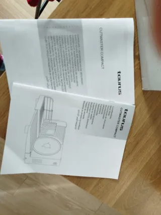 Cortafiambres Taurus Cutmaster Compact 100W