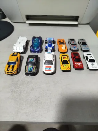 Lote 12 coches de juguete variados