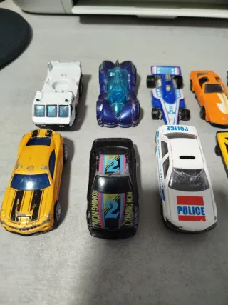 Lote 12 coches de juguete variados