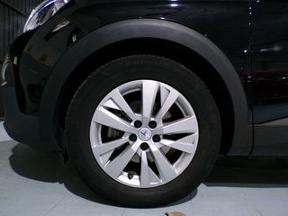 Peugeot 3008 1.5HDI 130cv 2019