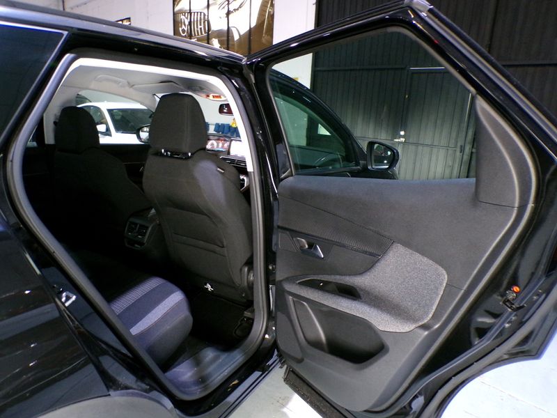 Peugeot 3008 2019, foto 32