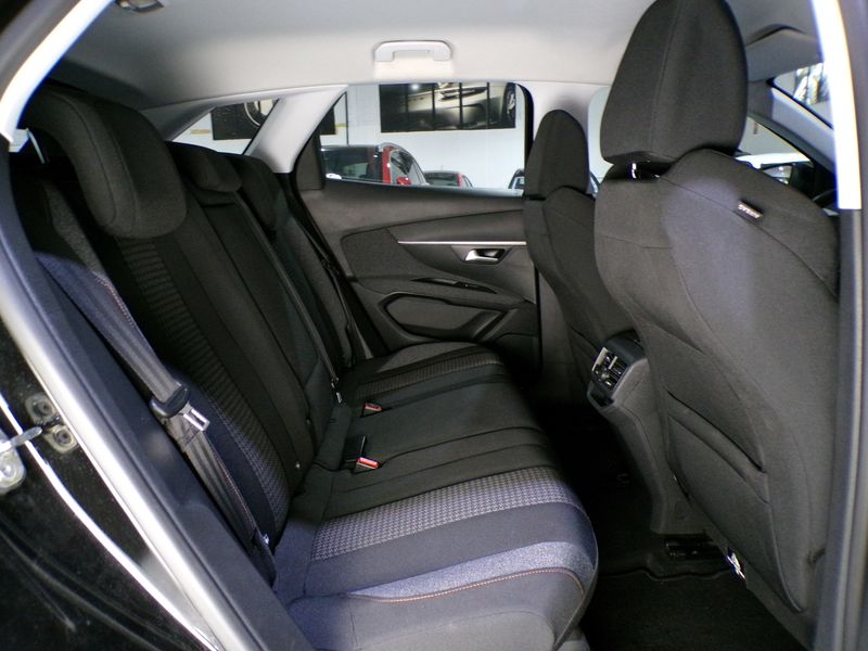 Peugeot 3008 2019, foto 31