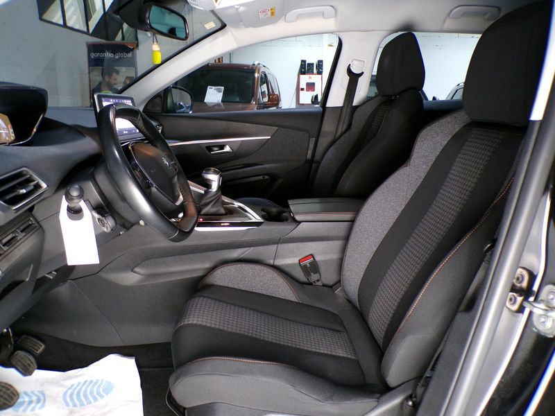 Peugeot 3008 2019, foto 17