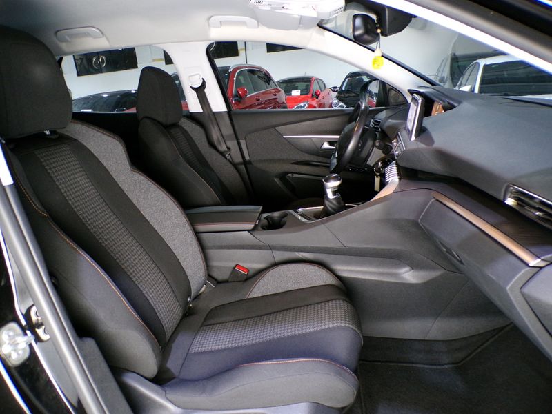 Peugeot 3008 2019, foto 34