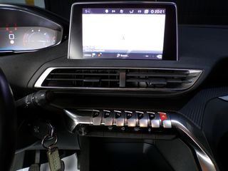 Peugeot 3008 1.5HDI 130cv 2019