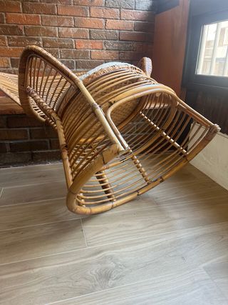 Butaca de mimbre estilo peacock
