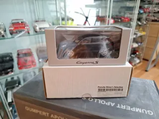 Porsche Cayenne S Minichamps 1:43