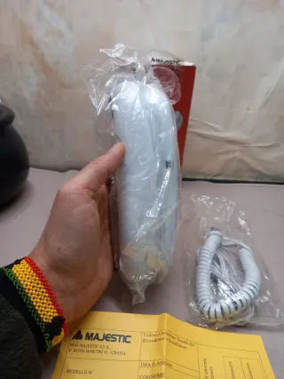 Telefono Majestic Slimline Corded Phone