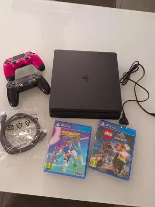 PS4 Slim 1TB + 2 Giochi + 2 Controller