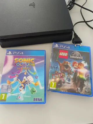 PS4 Slim 1TB + 2 Giochi + 2 Controller