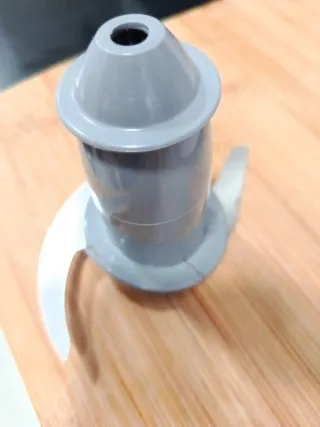 Robot amasador Kenwood con accesorios