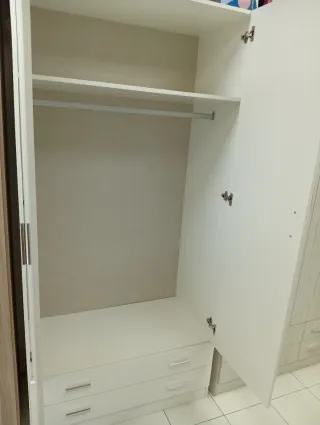 Armario 2 puertas blanco y madera