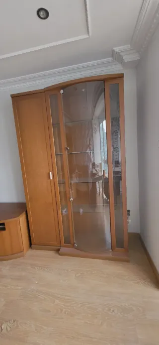 Mueble de salón modular madera  cerezo y cristal