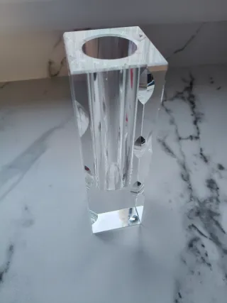 Jarrón de cristal cuadrado