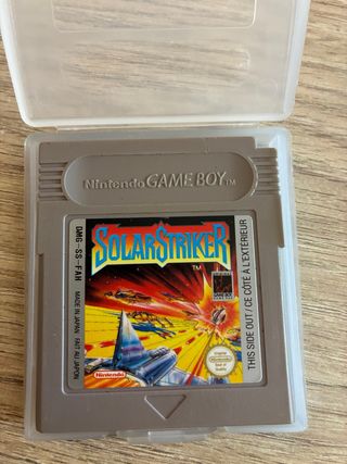 Solar Striker para Nintendo Game Boy