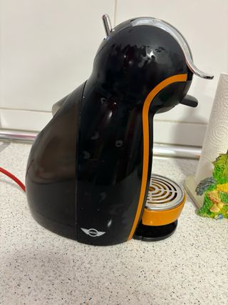 Cafetera Dolce Gusto Mini Negra/Naranja