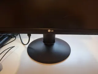 Ordenador de mesa completo