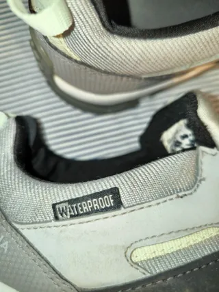 Zapatillas montaña Quechua T.36 Waterfrop 2 USOS