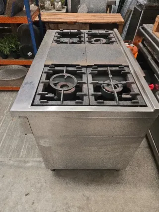 Cocina Repagas Hostelería Gas 4 Fuegos + Plancha