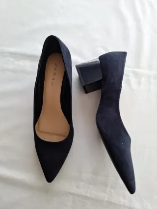Zapatos de tacón Zara azul