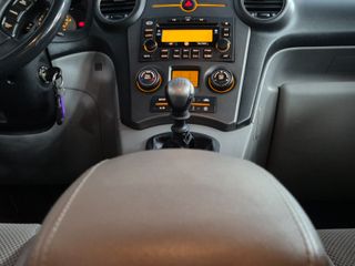 KIA Carens 2.0 CRDi VGT 140cv Concept 5 plazas