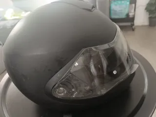 Casco de moto negro
