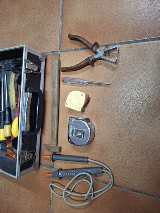 Lote maletín y herramientas