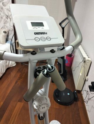 Bicicleta estática sin estrenar con tensores brazo