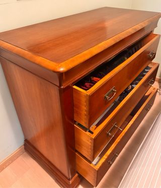 Cómoda madera cerezo 3 cajones