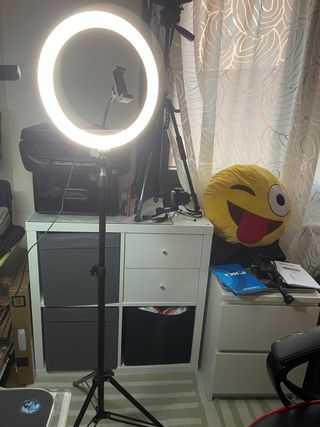 Grundig XXL LED Ring Light con trípode