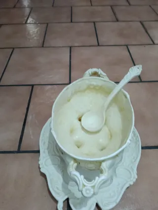 Sopera Vintage Cerámica Flores Decorativas