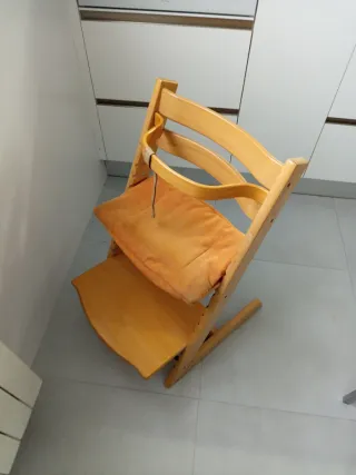 Silla evolutiva Stokke madera