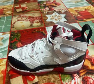 Jordan Jumpman Two Trey Misura 38