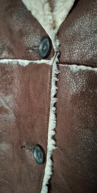 Abrigo Mango piel sintética marrón borreguito