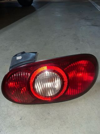 Faros traseros Mazda NB2