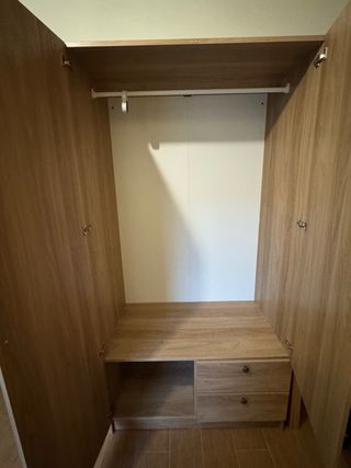 Armario 2 puertas y 2 cajones efecto roble