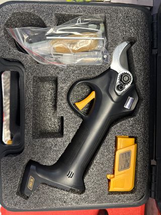 Tijeras de podar a batería BT 2207 con 1 bateria