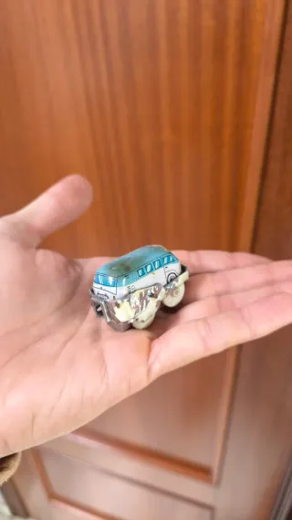 Coche de juguete VW T1