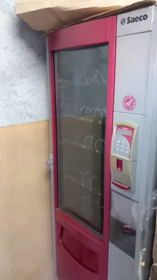 Máquina Combi Snacks Saeco